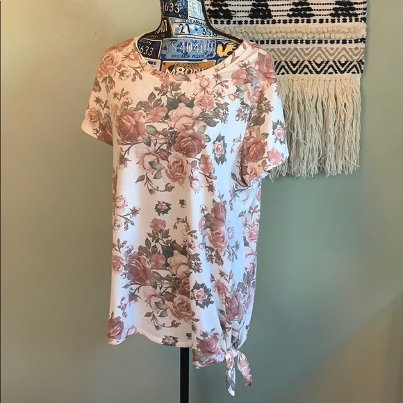 👑 Apt. 9 XXL Floral Top - Picture 1 of 6